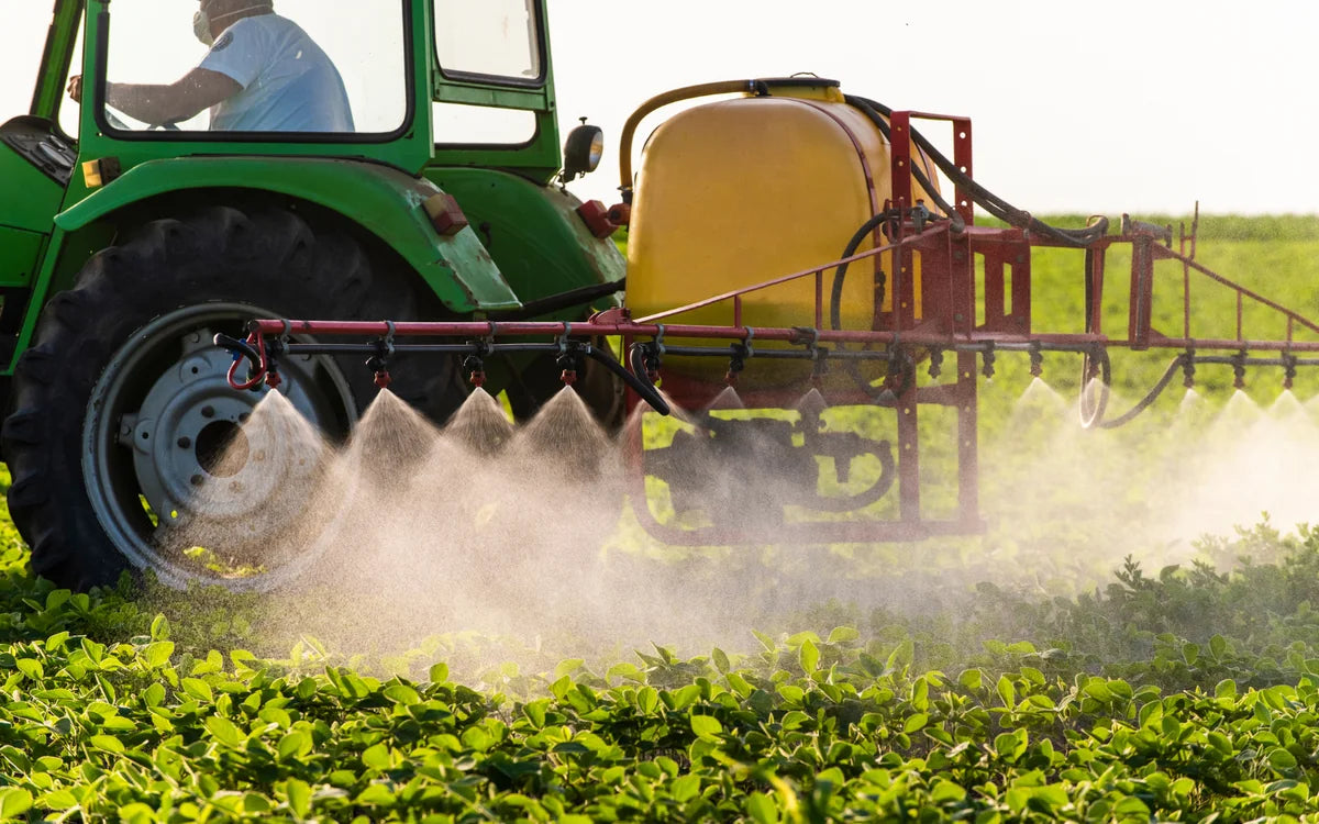Applying a prescription map with precision spraying equipment